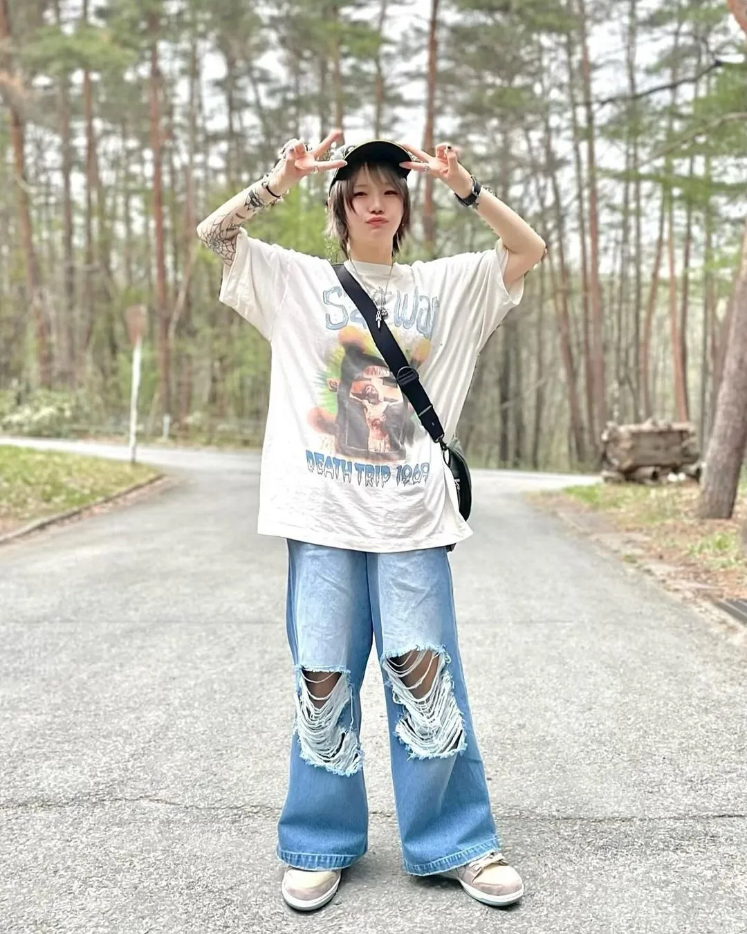 SAINT MICHAEL SAINT WAR TEE/WHAT new style Jesus cross retro short-sleeved, off-white S-XL, ready-to-wear, washed and distressed, printed repeatedly and modified, tube-woven seamless fabric, with little angel anti-counterfeiting label